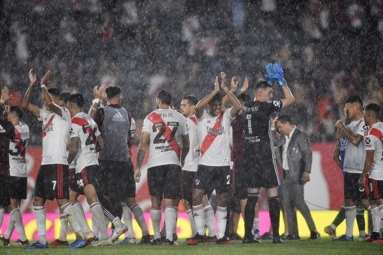 A tres fechas del final, River ganó y se mantuvo en la punta