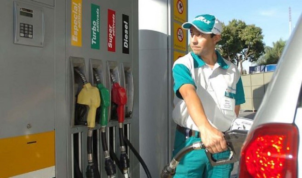 Petrobras bajará los precios de sus combustibles desde este miércoles