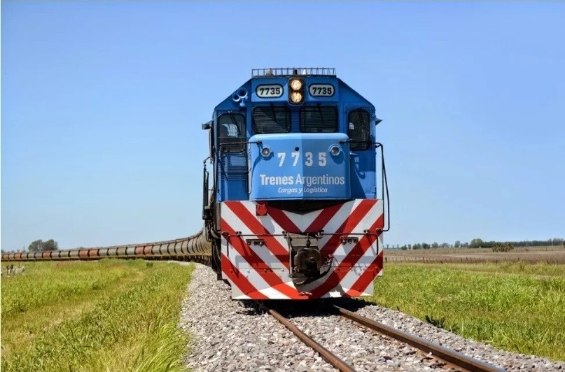 Por primera vez en la historia, llegó a Timbúes un tren con 100 vagones