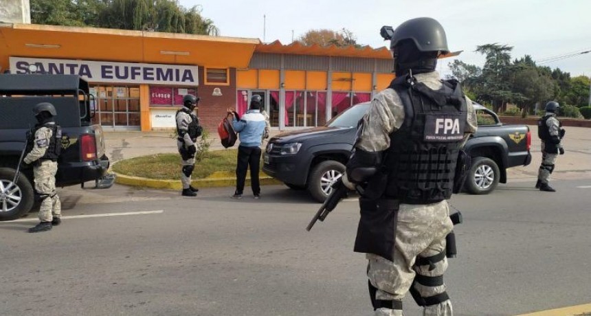 Controles antinarcóticos en La Carlota, Santa Eufemia y Canals