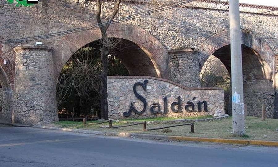 SALDÁN: FPA DETUVO A UN SUJETO QUE TENÍA PRISIÓN DOMICILIARIA POR VIOLENCIA Y VENDÍA DROGAS EN UNA PLAZA CERCANA A SU DOMICILIO