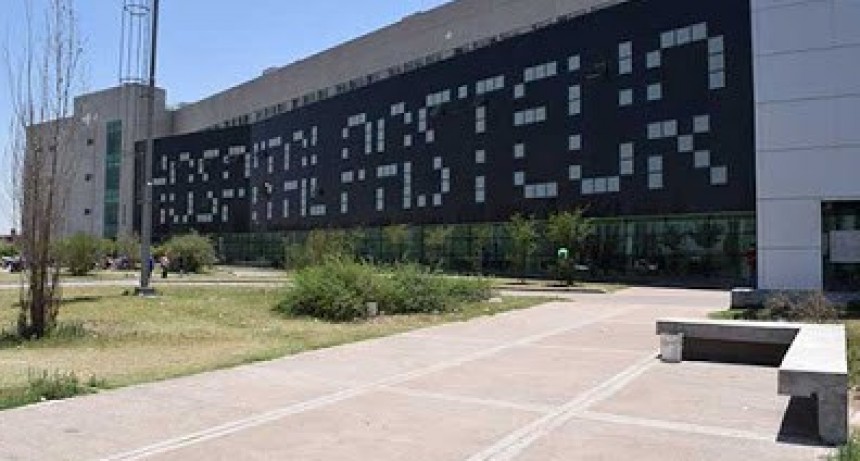 VILLA MARIA: Posible caso de meningitis bacteriana deja en grave estado a joven de 25 años